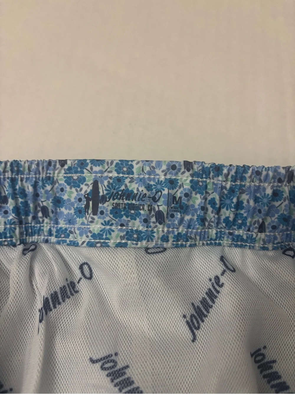 JOHNNIE-O Men's Hummell 7” Swim Trunk Size M